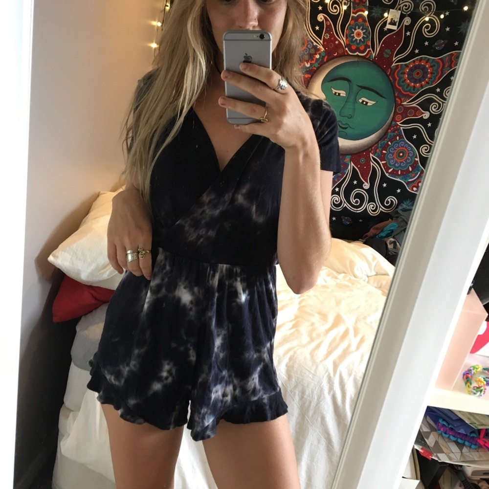 Adorable tye dye romper!